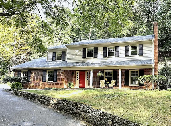 $640,000 | 415 Willow Oak Drive Southwest, Roanoke, VA 24014