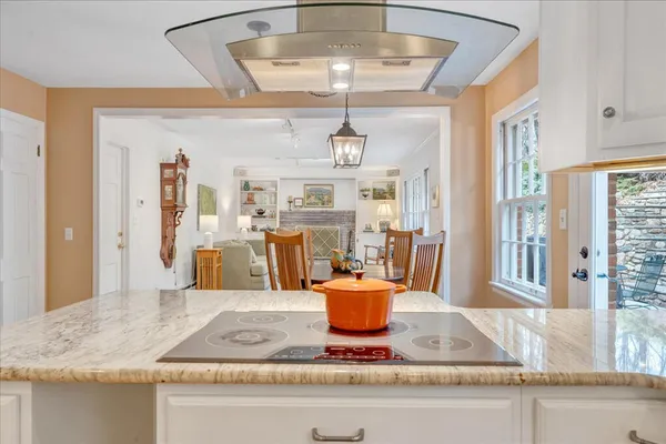 $640,000 | 415 Willow Oak Drive Southwest, Roanoke, VA 24014