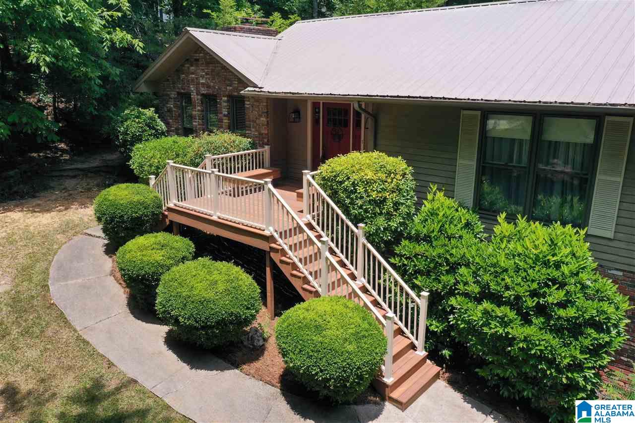 305 Miller Circle Pelham, AL 35124 - Photo 2 of 43