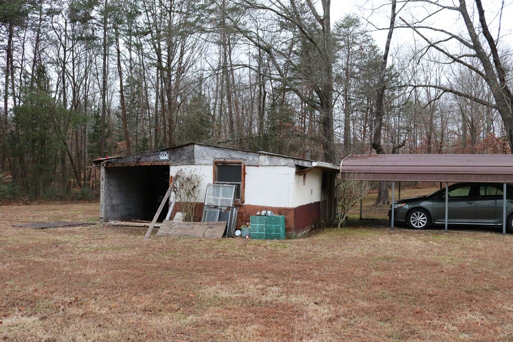 253 Raines Tavern Road Farmville, VA 23901 - Photo 11 of 12 Gallery Image 11