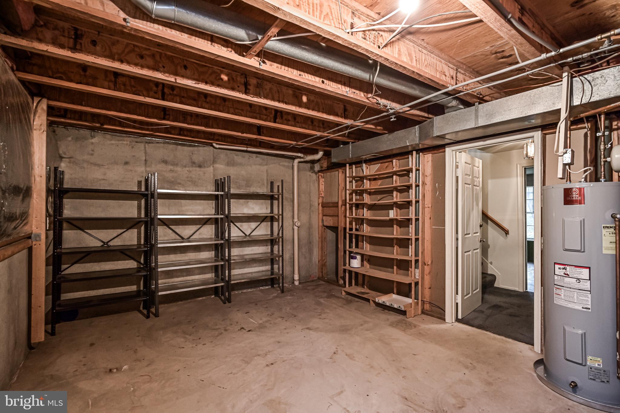5934 Powell's Landing Road Burke, VA 22015 - Photo 11 of 12 Gallery Image 11