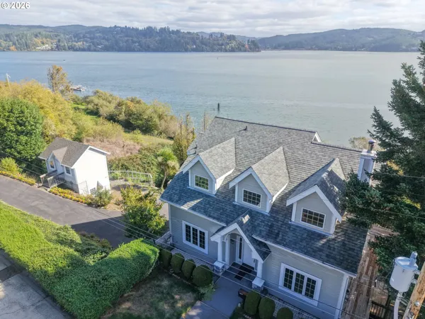 $899,000 | 1368 Bayview Avenue, North Bend, OR 97459