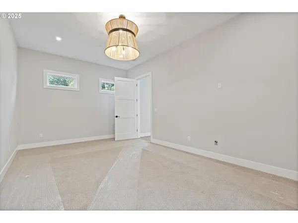 $1,725,000 | 740 Monica Court, Cannon Beach, OR 97110