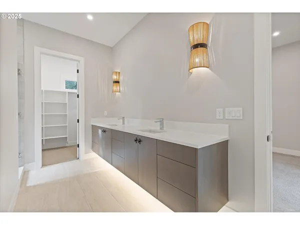 $1,725,000 | 740 Monica Court, Cannon Beach, OR 97110