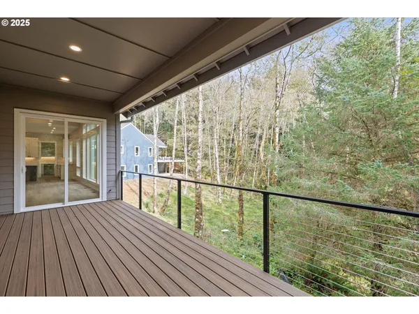 $1,725,000 | 740 Monica Court, Cannon Beach, OR 97110