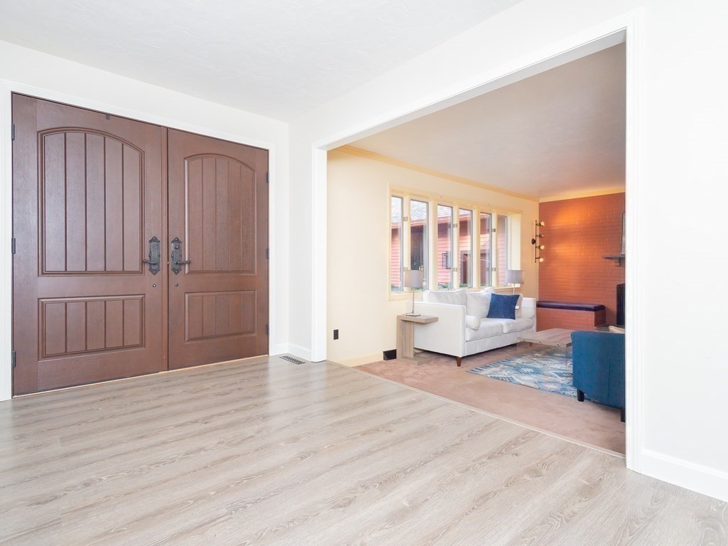 13 Old Colony Road Foxboro, MA 02035 - Photo 14 of 42