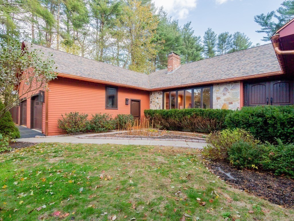 13 Old Colony Road Foxboro, MA 02035 - Photo 2 of 42