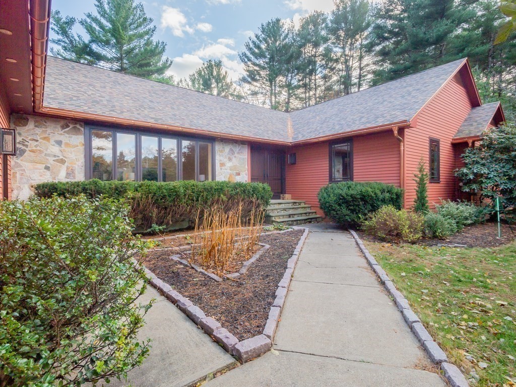 13 Old Colony Road Foxboro, MA 02035 - Photo 3 of 42