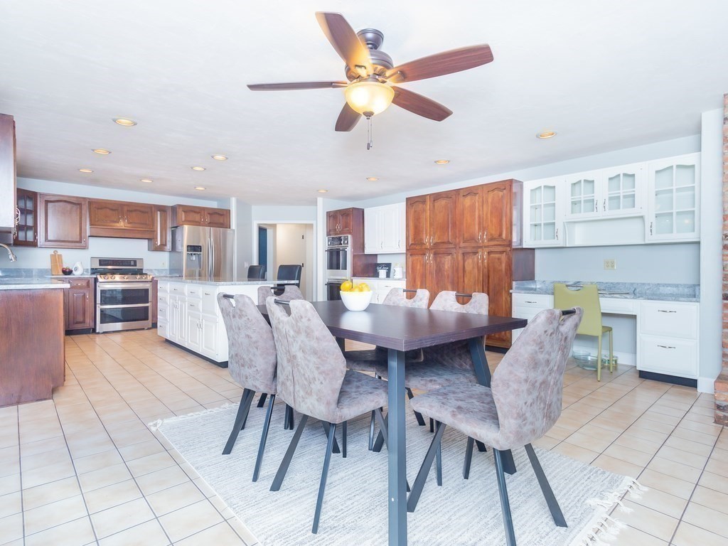 13 Old Colony Road Foxboro, MA 02035 - Photo 7 of 42