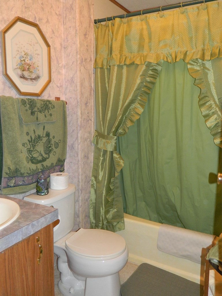 1084 Riverside Road Chilhowie, VA 24319 - Photo 21 of 62 Gallery Image 21