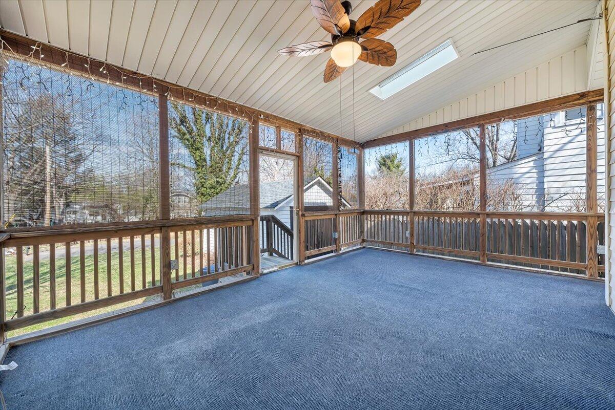 1841 Avon Road Southwest Roanoke, VA 24015 - Photo 31 of 50 31-MIB07587