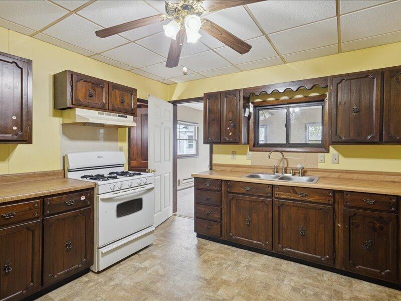 239 North Dwight Street Jackson, MI 49202 - Photo 13 of 34 13-239-N-Dwight-St-Jackson-MI-49202-Wind