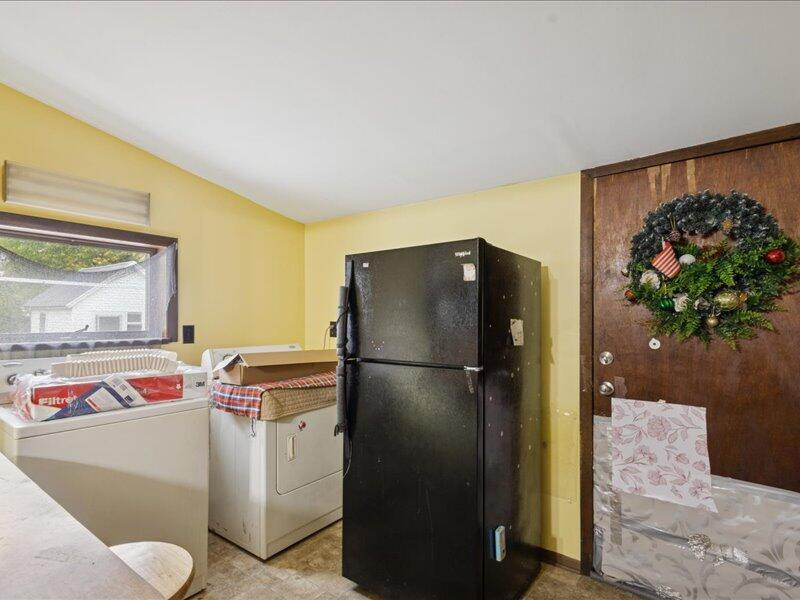 239 North Dwight Street Jackson, MI 49202 - Photo 18 of 34 18-239-N-Dwight-St-Jackson-MI-49202-Wind