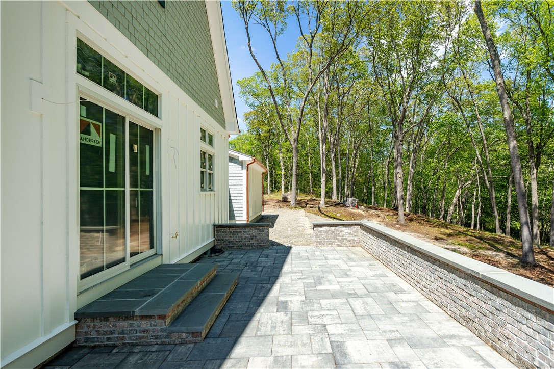 486 Greenbush Road Warwick, RI 02818 - Photo 9 of 16