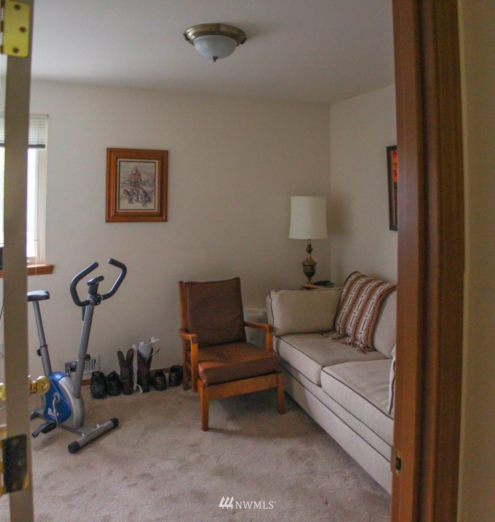 516 Williams Avenue South, Unit B Renton, WA 98057 - Photo 14 of 18 Gallery Image 14