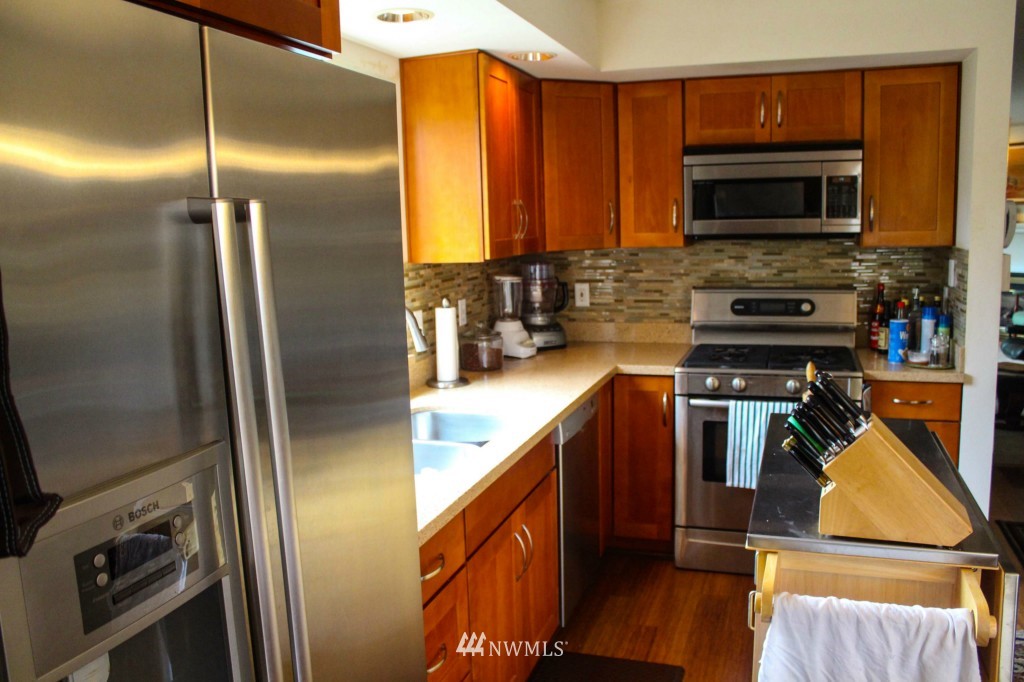 516 Williams Avenue South, Unit B Renton, WA 98057 - Photo 8 of 18 Gallery Image 8