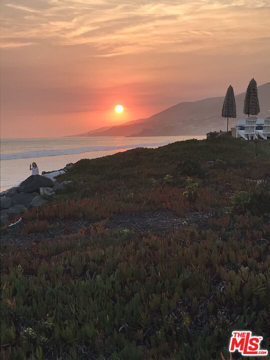 30838 Broad Beach Road Malibu, CA 90265 - Photo 20 of 21 a view of city and mountain