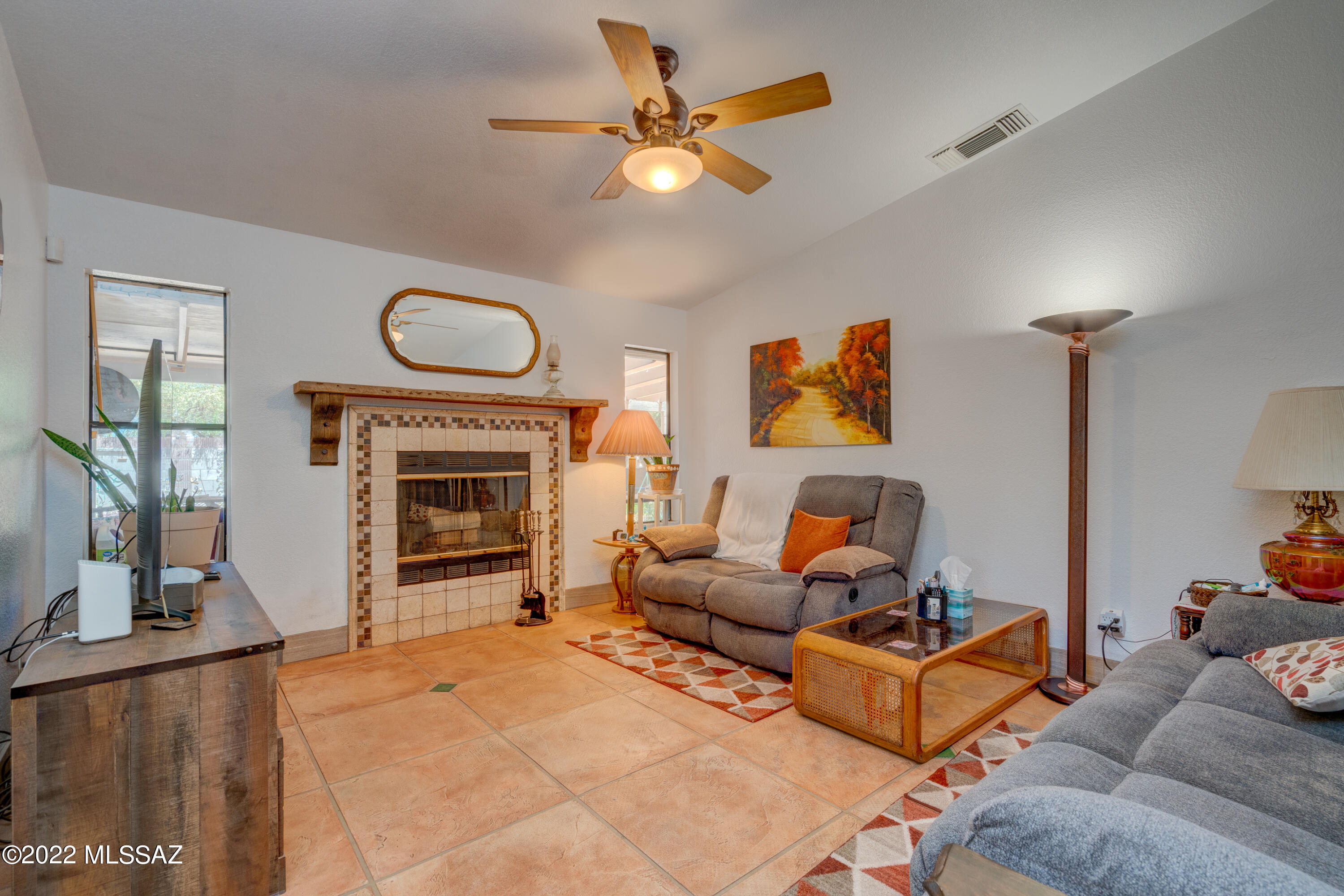 5600 North Baybrook Road Tucson, AZ 85741 - Photo 3 of 33
