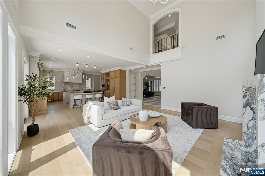 92 Oliver Road Paramus, NJ 07652 - Photo 13 of 50 Gallery Image 13