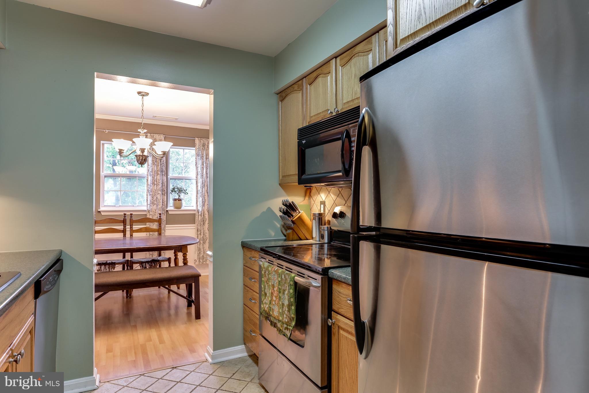 8589 Falls Run Road, Unit K Ellicott City, MD 21043 - Photo 6 of 17 Kitchen