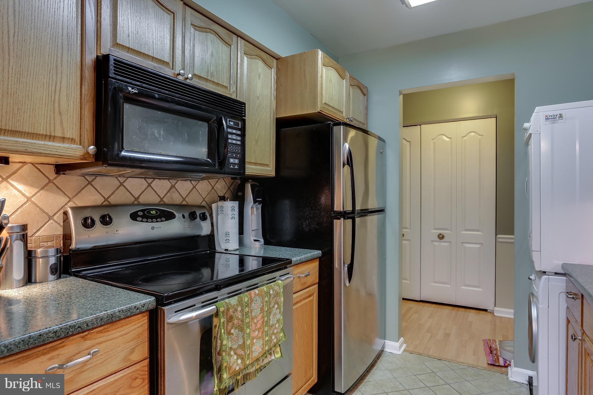 8589 Falls Run Road, Unit K Ellicott City, MD 21043 - Photo 7 of 17 Kitchen