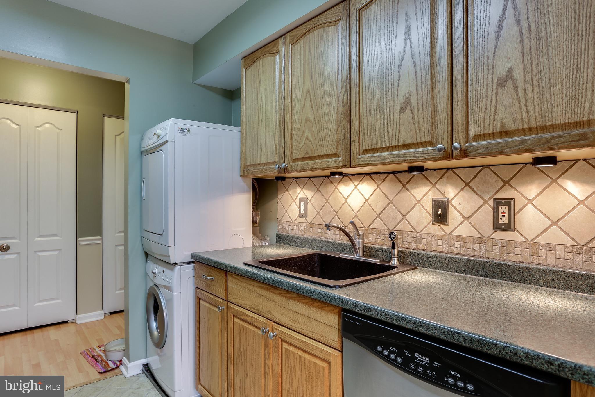 8589 Falls Run Road, Unit K Ellicott City, MD 21043 - Photo 8 of 17 Kitchen