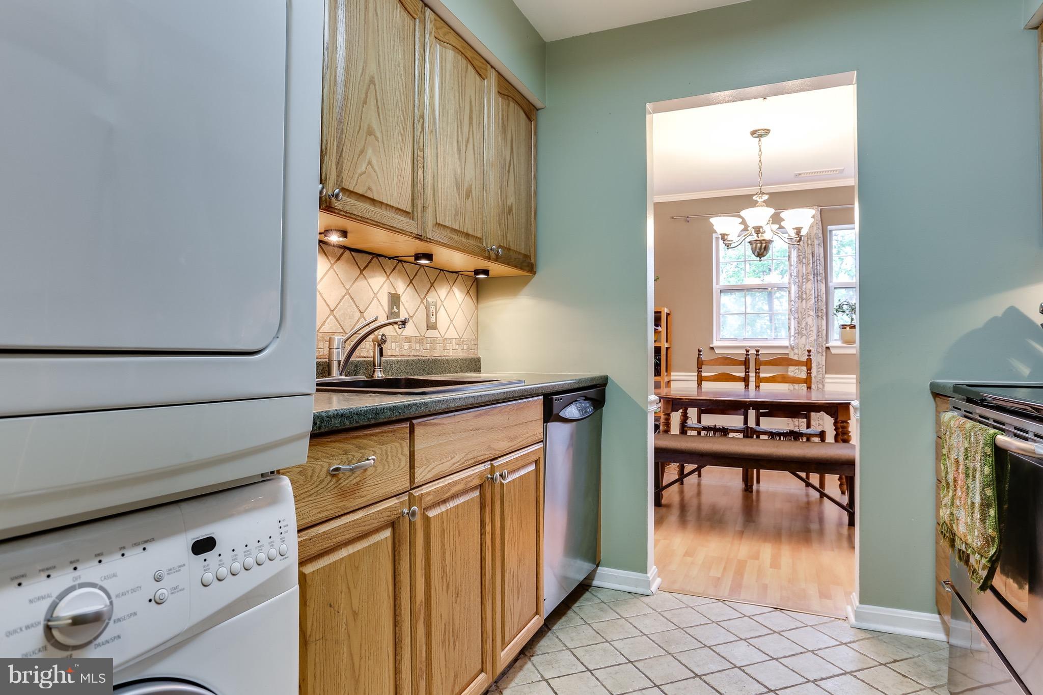 8589 Falls Run Road, Unit K Ellicott City, MD 21043 - Photo 9 of 17 Kitchen
