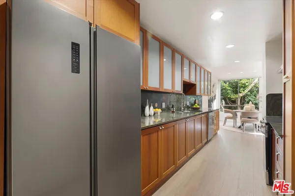 $5,050 | 429 North Oakhurst Drive, Unit 203, Beverly Hills, CA 90210