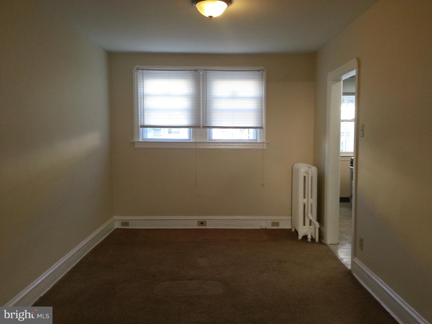 525 Littlecroft Road Upper Darby, PA 19082 - Photo 8 of 20 Dining Room