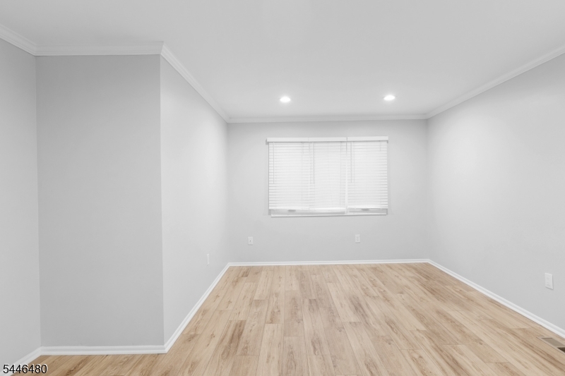207 Patriots Road Morris Plains, NJ 07950 - Photo 11 of 30 Gallery Image 11