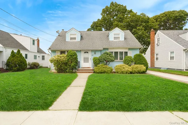$730,000 | 87 East Fenimore Street, Valley Stream, NY 11580