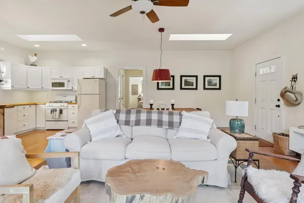 $625,000 | 151 Fetters Avenue, Sonoma, CA 95476