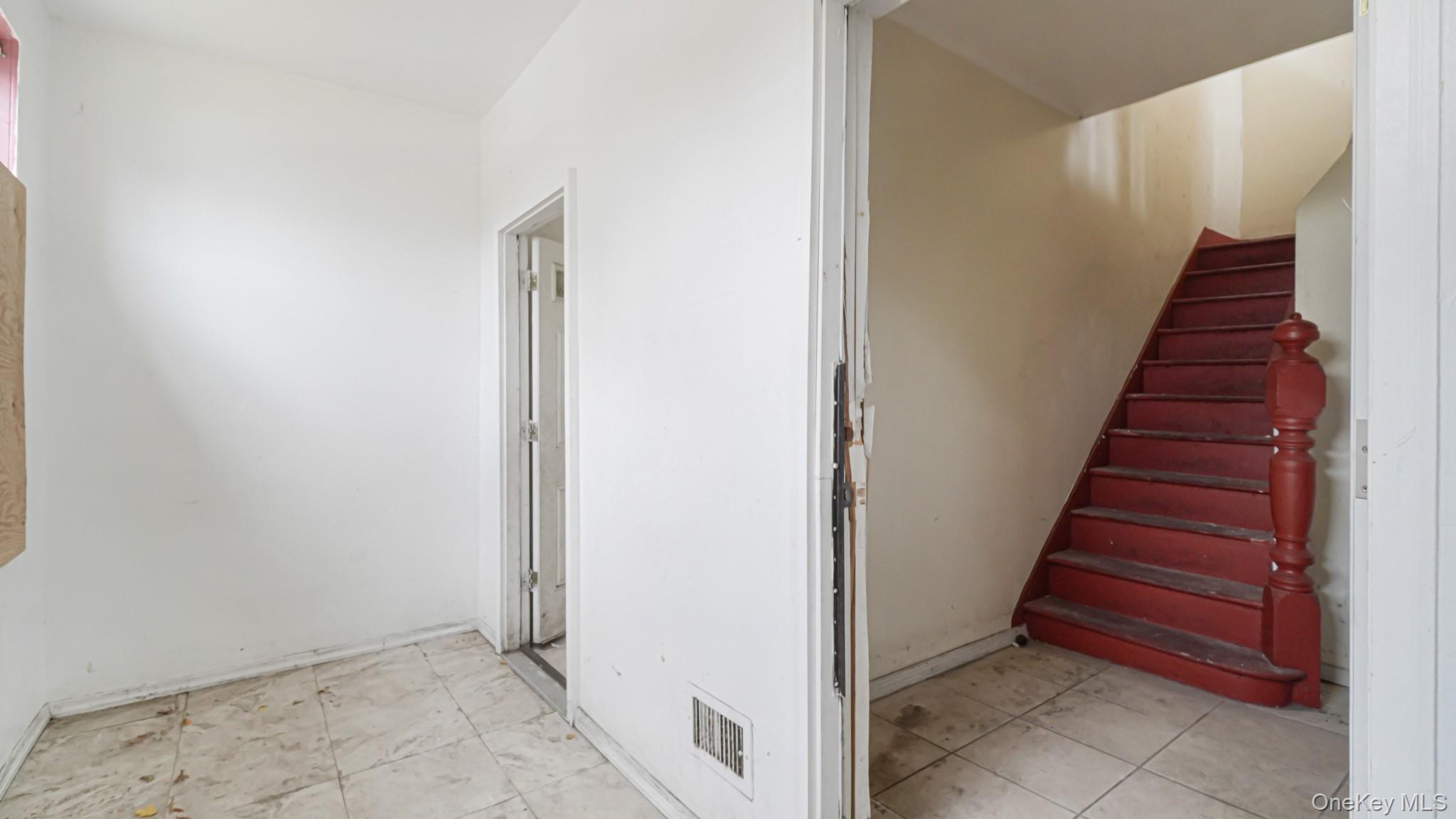 111 South Fulton Avenue Mount Vernon, NY 10550 - Photo 3 of 19 View of staircase