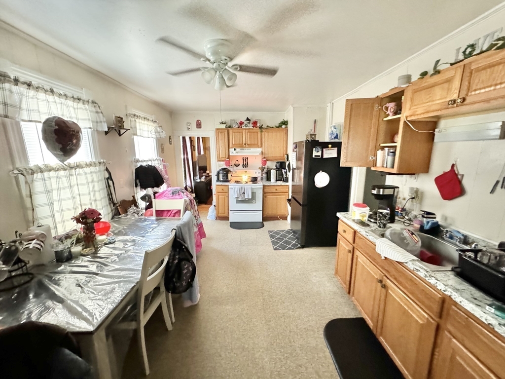11 Reed Avenue Chicopee, MA 01020 - Photo 8 of 23 Gallery Image 8