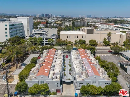 $1,069,000 | 1436 20th Street, Unit 8, Santa Monica, CA 90404