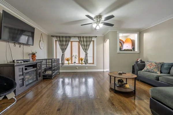$395,000 | 6825 South Rockwell Street, Chicago, IL 60629