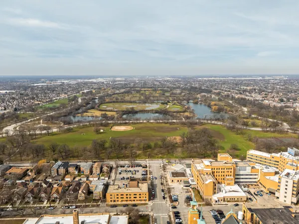$395,000 | 6825 South Rockwell Street, Chicago, IL 60629