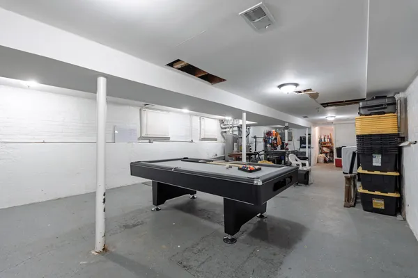 $395,000 | 6825 South Rockwell Street, Chicago, IL 60629
