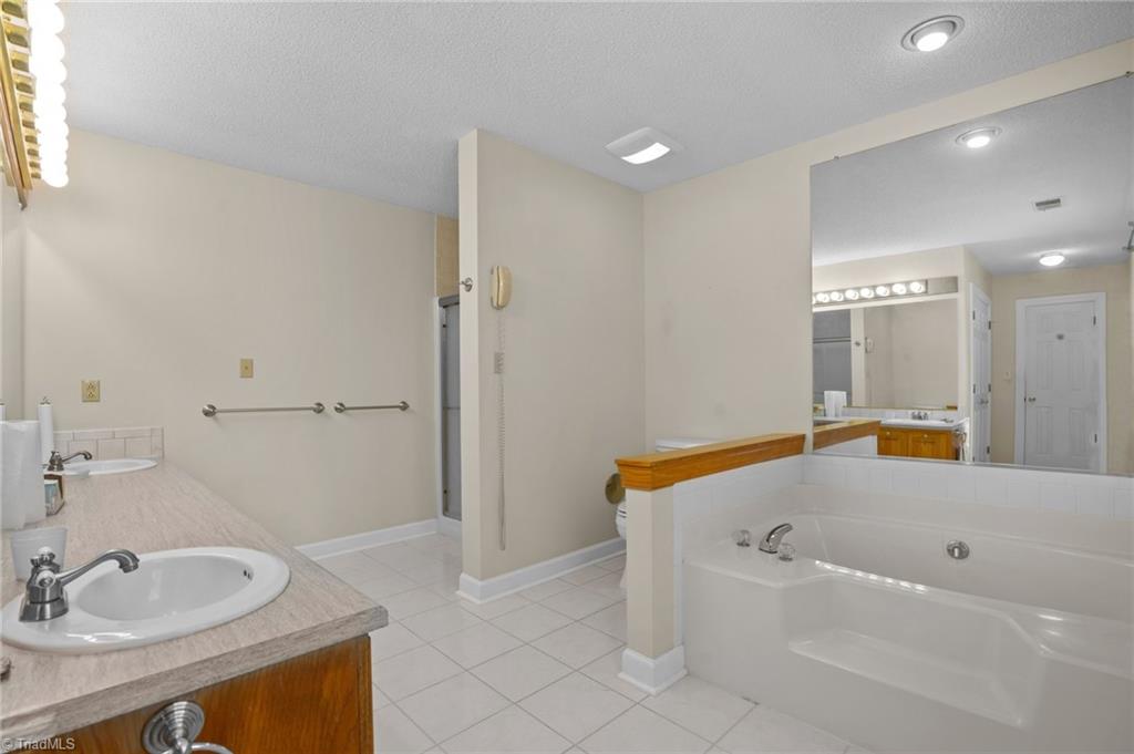 312 Cutty Sark Road Winston-Salem, NC 27103 - Photo 31 of 40 Gallery Image 31