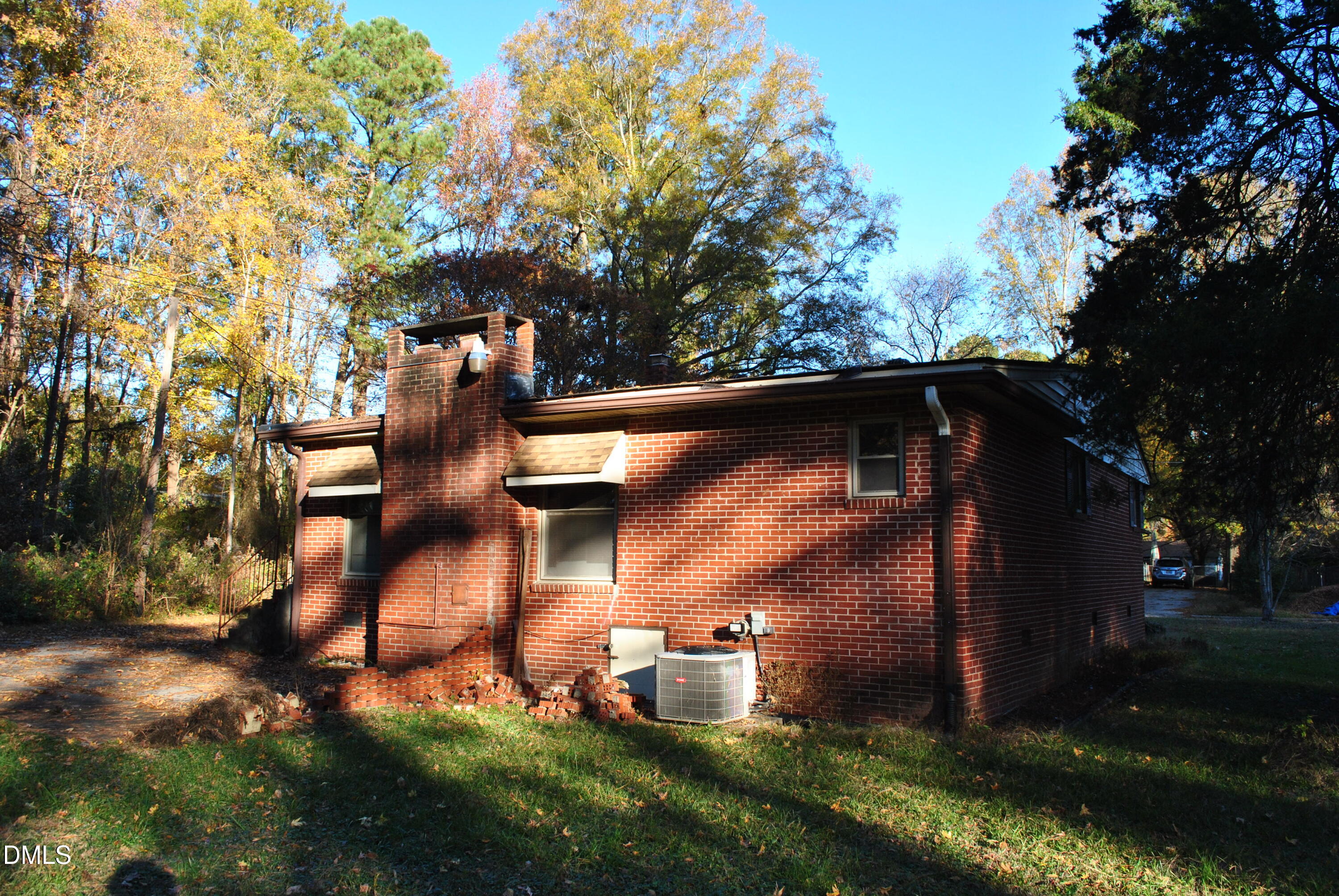 717 Crosby Road Durham, NC 27704 - Photo 12 of 15