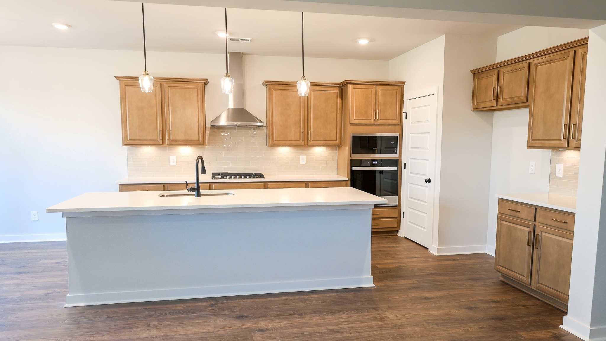 331 Harvest Point Boulevard Spring Hill, TN 37174 - Photo 10 of 50