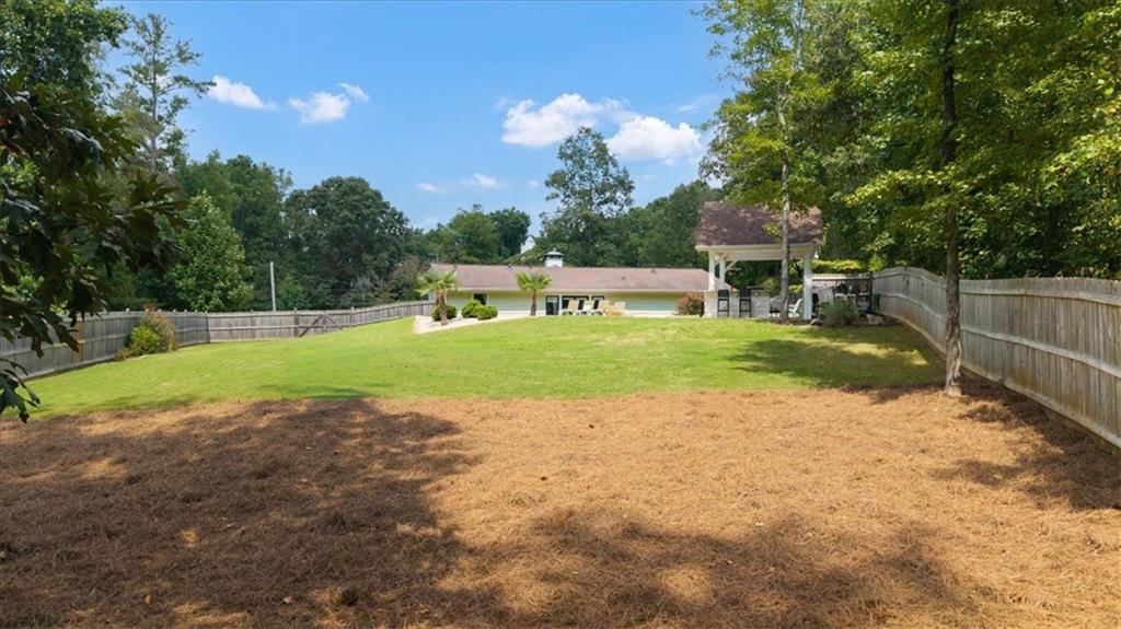 1365 Ridgefield Drive Roswell, GA 30075 - Photo 31 of 41