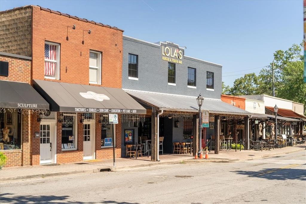 1365 Ridgefield Drive Roswell, GA 30075 - Photo 34 of 41