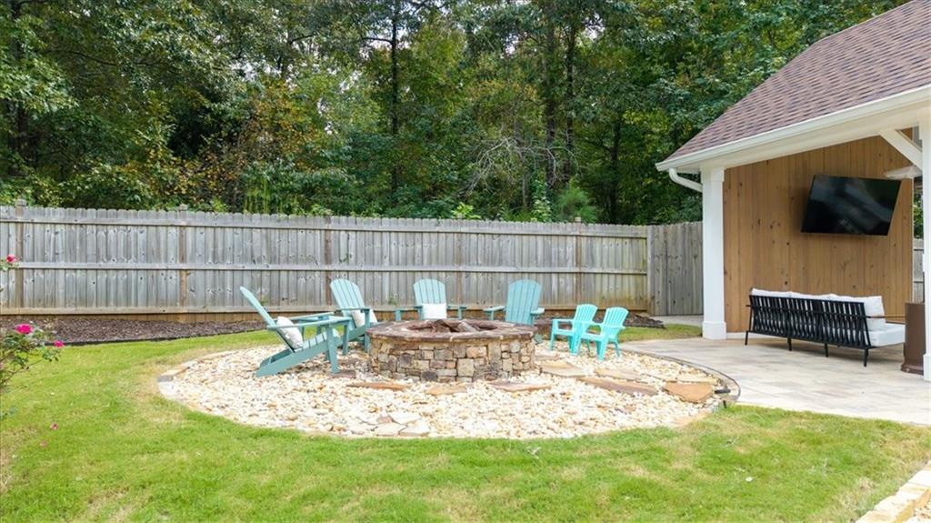 1365 Ridgefield Drive Roswell, GA 30075 - Photo 8 of 41