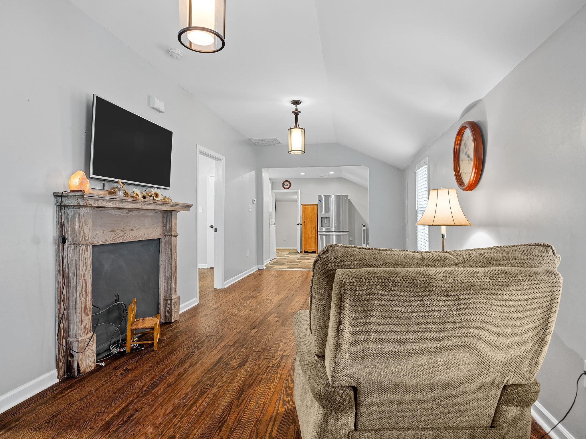 653 Green Lake Road Chesnee, SC 29323 - Photo 9 of 34 Gallery Image 9