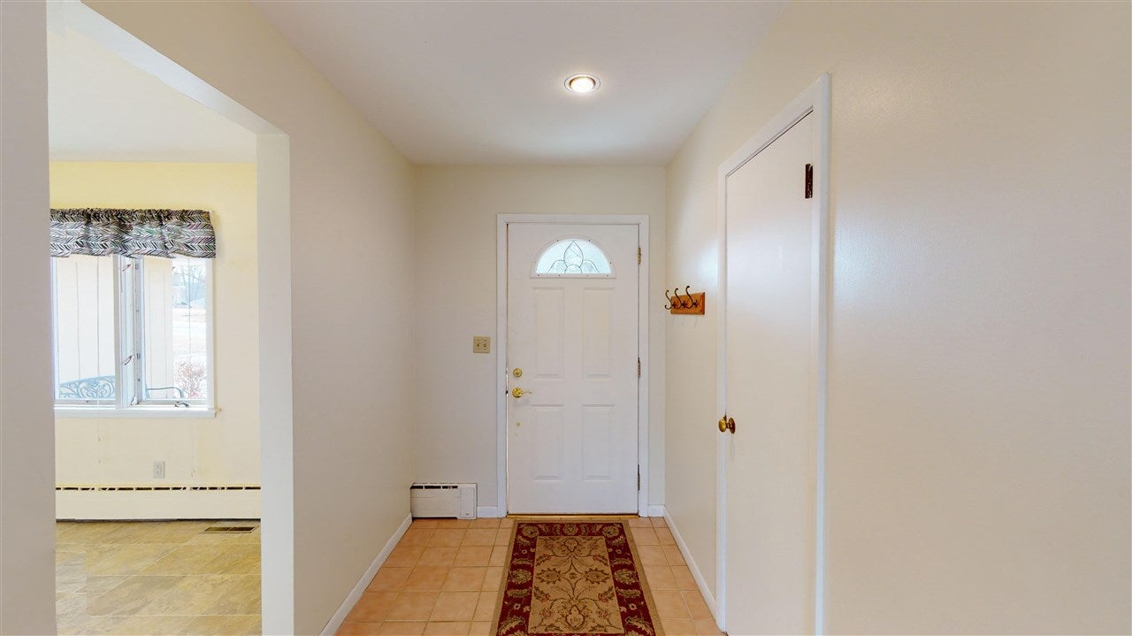 1818 Ridgeway Drive Iowa City, IA 52245 - Photo 4 of 39 Gallery Image 4