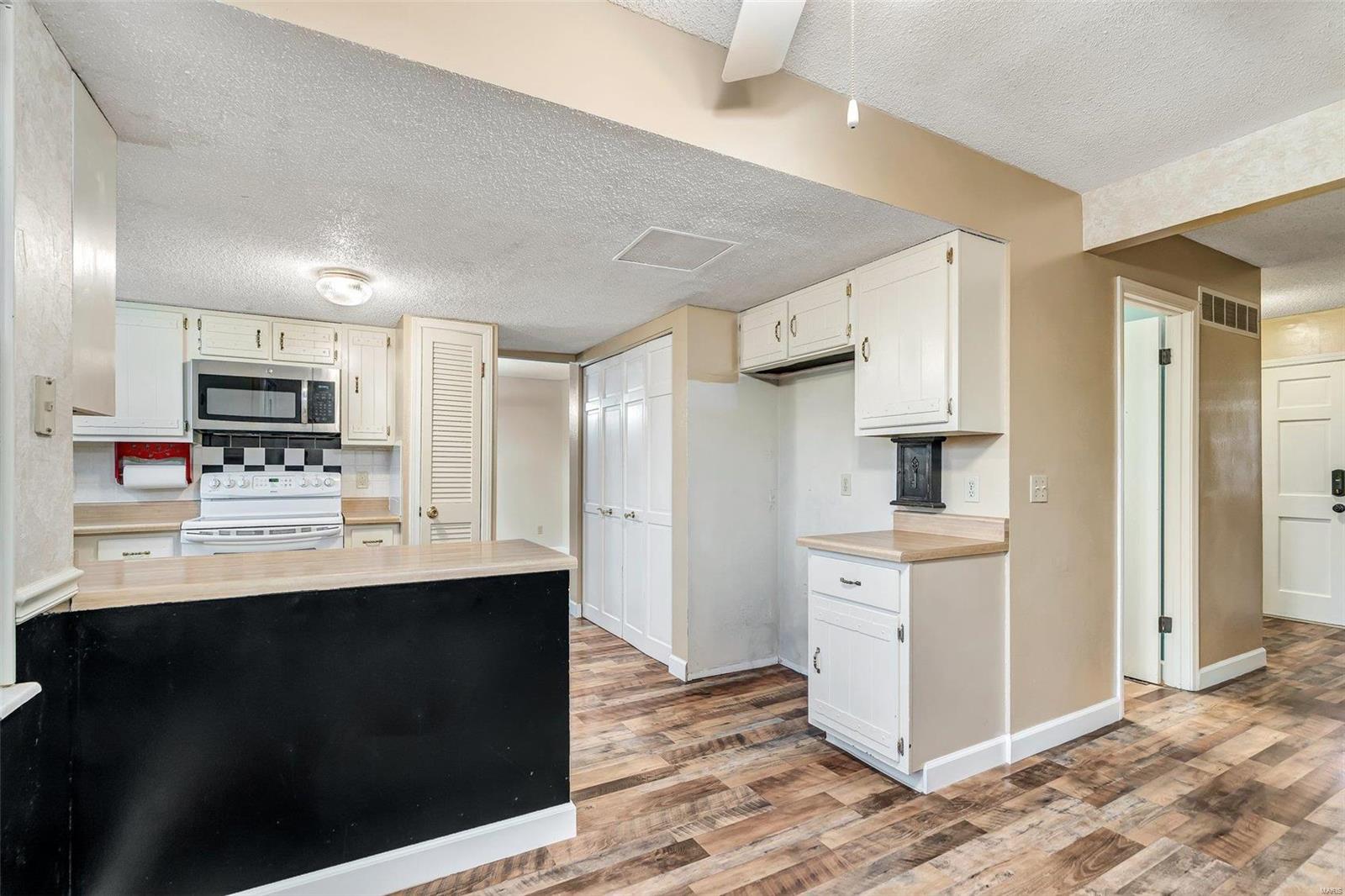 132 Tara Ridge Court Ballwin, MO 63021 - Photo 13 of 39 Gallery Image 13