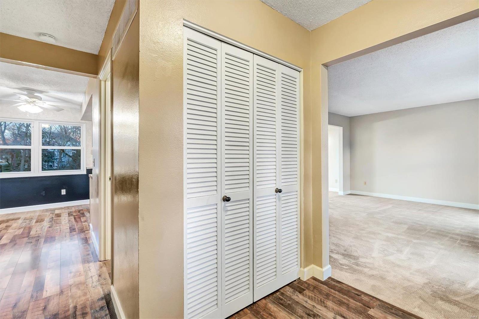 132 Tara Ridge Court Ballwin, MO 63021 - Photo 4 of 39 Gallery Image 4