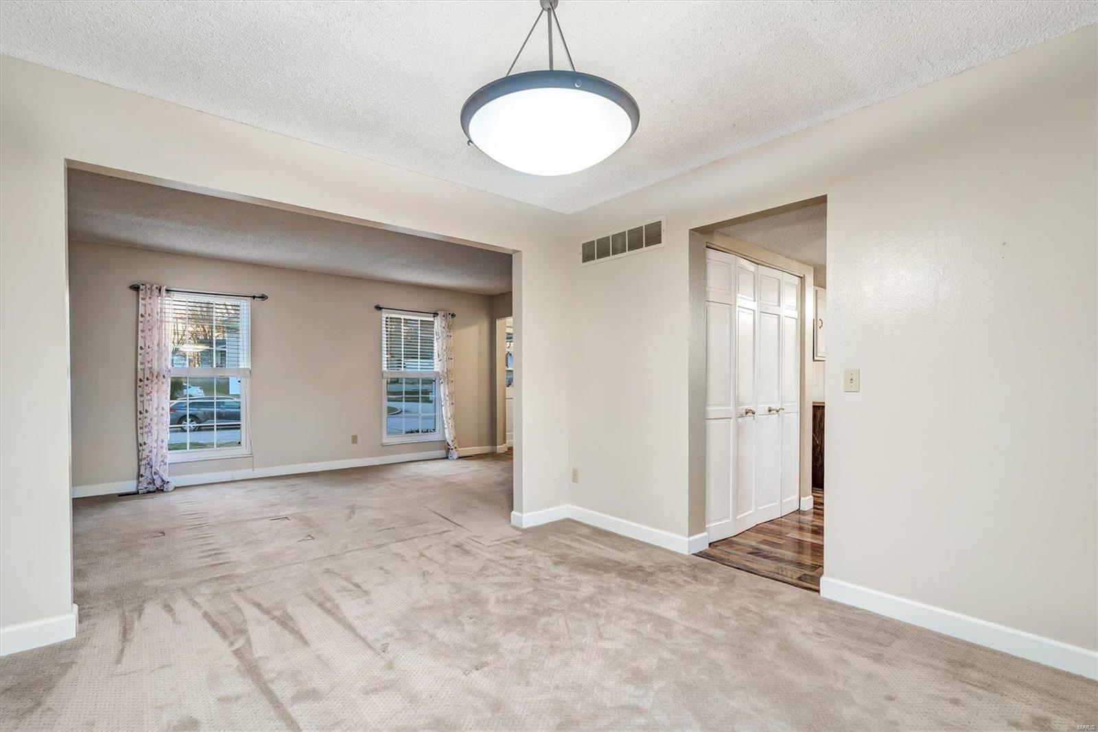 132 Tara Ridge Court Ballwin, MO 63021 - Photo 7 of 39 Gallery Image 7