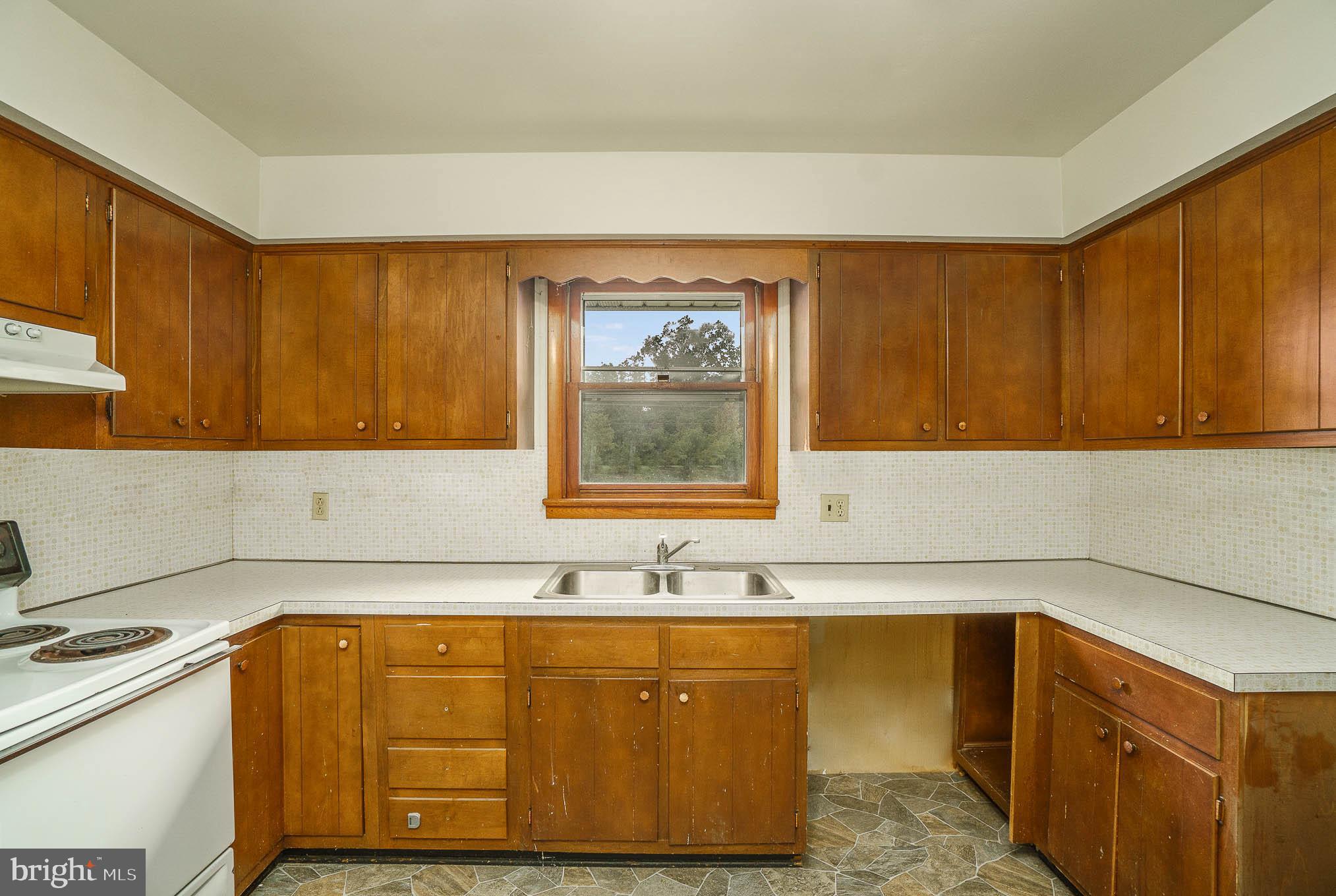 647 Alexander Spring Road Carlisle, PA 17015 - Photo 12 of 25 Gallery Image 12